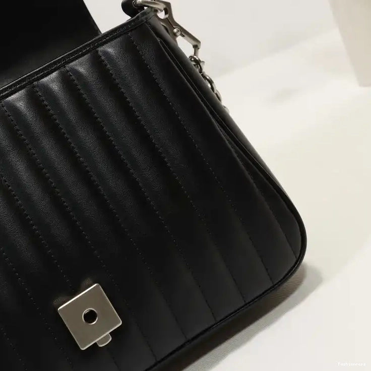 Fashionreps Bag 2206DJ0020 Gucci 0817